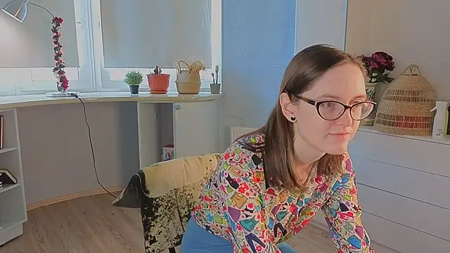 EstelaWeninger online show from June 2026 04:07:01 AM