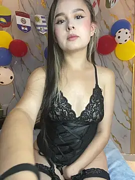 Tinakitten online show from June 2026 12:05:02 PM