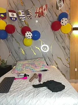 Tinakitten online show from July 2026 11:49:01 AM