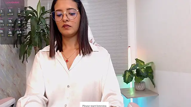 Snapshot of Littlee_Ashley chatting on July 2026 11:17:01 AM Littlee Ashley online show from July 2026 11:17:01 AM