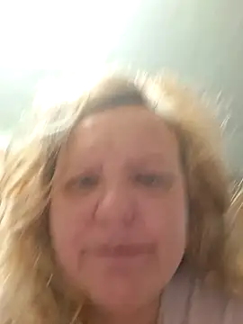 SonyaMarmeladx online show from June 2026 05:52:01 PM
