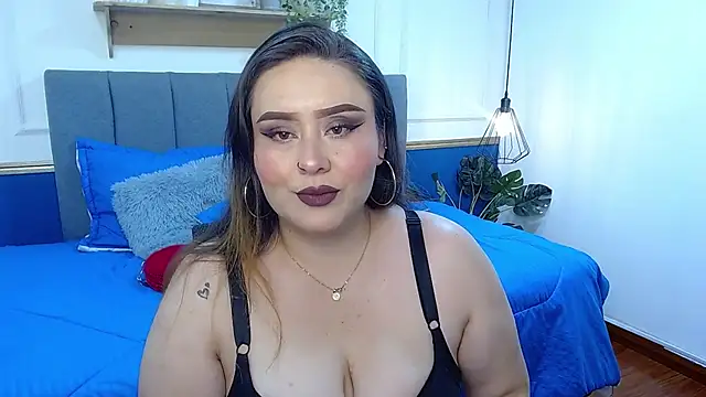 Khalia  online show from June 2026 07:00:01 PM