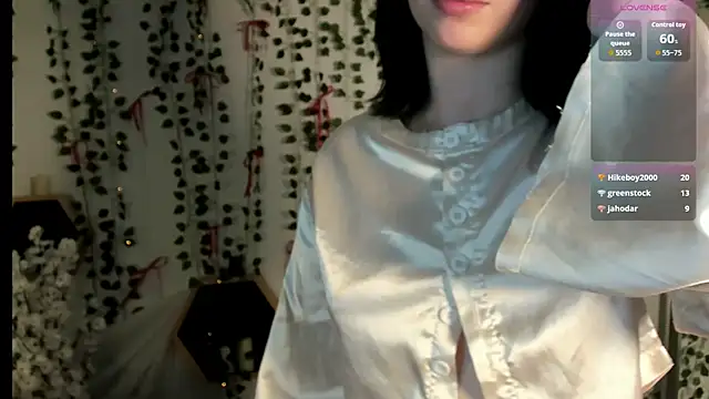 Snapshot of Velvet__Kiss chatting on June 2026 03:25:01 AM Velvet Kiss online show from June 2026 03:25:01 AM