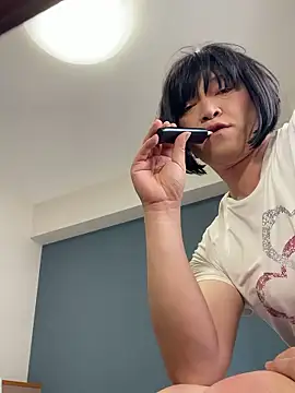 Snapshot of ASAMI137 chatting on June 2026 04:23:02 AM ASAMI137 online show from June 2026 04:23:02 AM