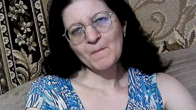 Snapshot of Dear_Annet chatting on June 2026 10:20:01 PM Dear Annet online show from June 2026 10:20:01 PM