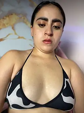 Snapshot of LILI_911 chatting on June 2026 12:32:02 AM LILI 911 online show from June 2026 12:32:02 AM