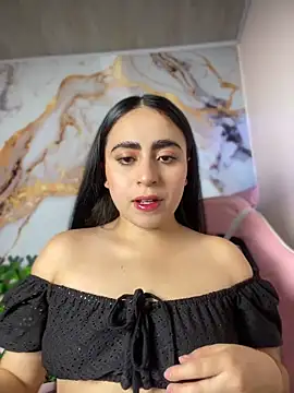 Snapshot of LILI_911 chatting on June 2026 07:35:01 PM LILI 911 online show from June 2026 07:35:01 PM