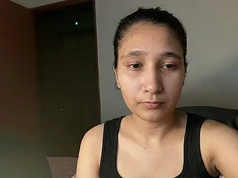 komalgupta72 online show from June 2026 09:52:02 PM