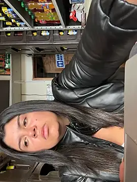 lia 20xx online show from July 2026 09:37:01 PM