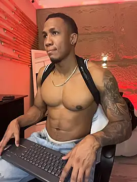 LoganVarela online show from July 2026 01:11:02 PM