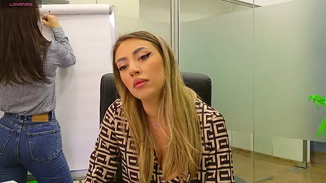 Snapshot of BabesGoWild chatting on February 2025 05:16:01 AM BabesGoWild online show from February 2025 05:16:01 AM