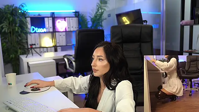 BabesGoWild online show from February 2026 05:42:01 AM