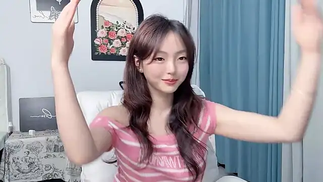 Snapshot of wenwen8888 chatting on June 2026 03:22:02 PM wenwen8888 online show from June 2026 03:22:02 PM