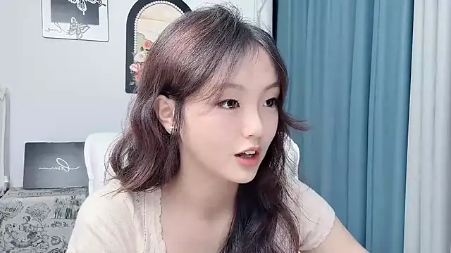 Snapshot of wenwen8888 chatting on July 2026 02:06:01 PM wenwen8888 online show from July 2026 02:06:01 PM