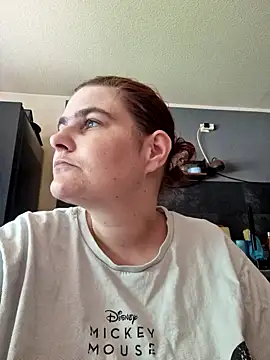 GoldenWifee online show from June 2026 02:34:01 PM