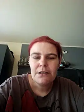 Snapshot of GoldenWifee chatting on June 2026 05:29:02 AM GoldenWifee online show from June 2026 05:29:02 AM