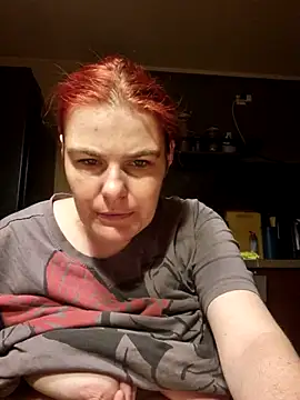 Snapshot of GoldenWifee chatting on July 2026 04:12:02 AM GoldenWifee online show from July 2026 04:12:02 AM