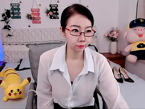 Catheriner online show from June 2026 10:51:02 PM