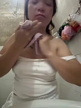 Snapshot of -Naty- chatting on June 2026 03:25:02 AM -Naty- online show from June 2026 03:25:02 AM