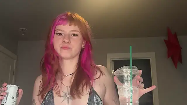 roxxinefox online show from July 2026 11:02:02 PM