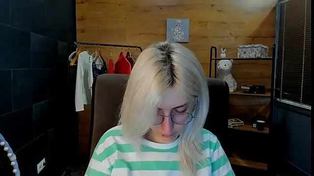DaisyHopkins online show from June 2026 08:53:01 AM