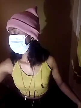 Snapshot of queen_shelly chatting on June 2026 06:47:02 PM queen shelly online show from June 2026 06:47:02 PM
