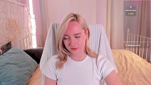 Chloe-Deccer online show from July 2026 01:27:01 AM