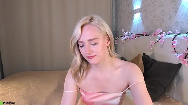 Chloe-Deccer online show from June 2026 01:25:01 AM