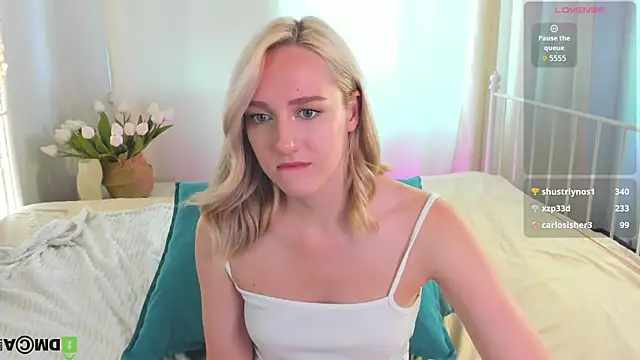 Chloe-Deccer online show from July 2026 06:47:02 AM