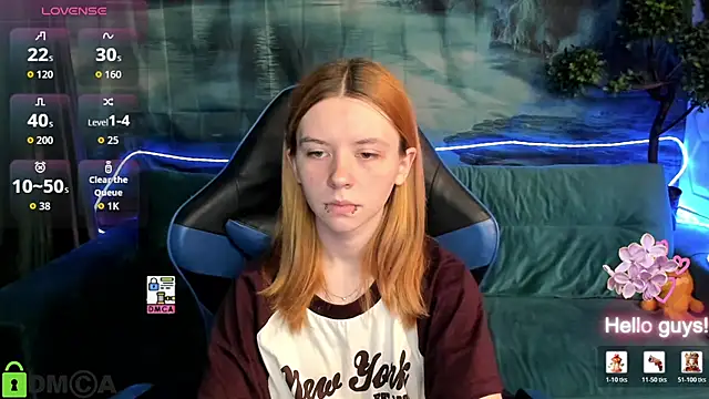 Snapshot of CarolInWonderland chatting on June 2026 06:44:02 AM CarolInWonderland online show from June 2026 06:44:02 AM