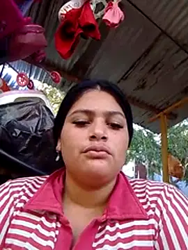 jhoaniita online show from July 2026 12:52:02 PM