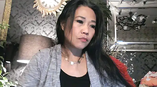 Hornygirltheone online show from February 2025 12:19:01 AM
