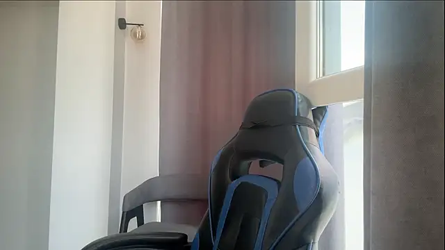 Elowynx online show from July 2026 10:22:01 AM