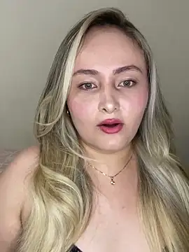 Snapshot of Rositafresitaa chatting on June 2026 01:49:02 AM Rositafresitaa online show from June 2026 01:49:02 AM