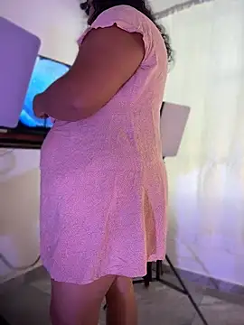Mia Hony online show from July 2026 01:39:02 PM