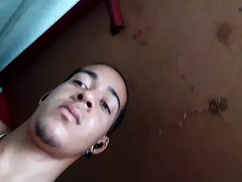 Enzo Manul online show from June 2026 07:04:01 PM