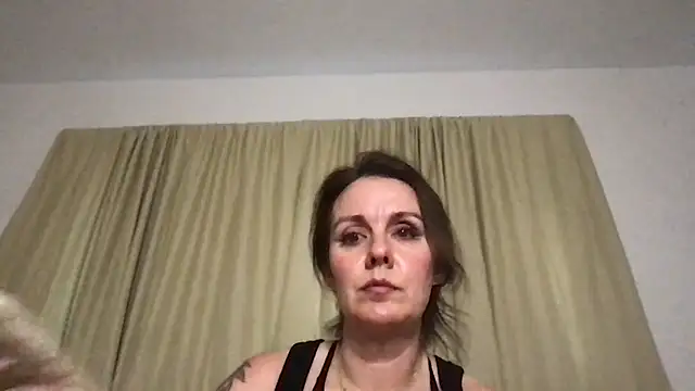 Obscurabrat online show from July 2026 11:49:02 PM