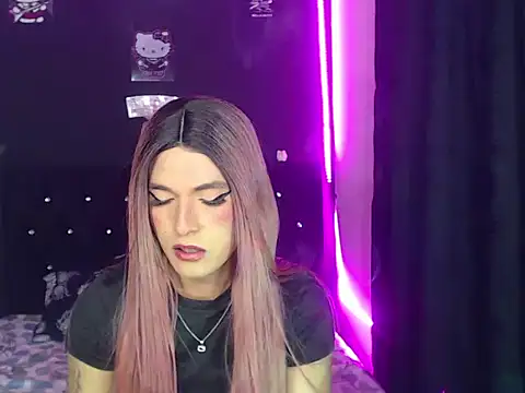 madame kitty online show from June 2026 11:50:02 PM