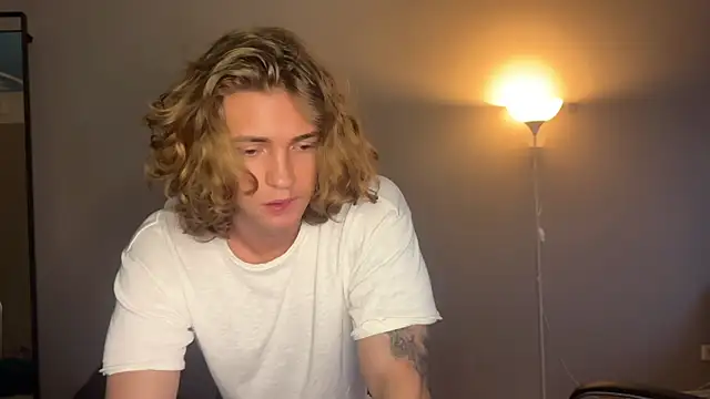 DanielWalkerr online show from July 2026 06:52:02 PM