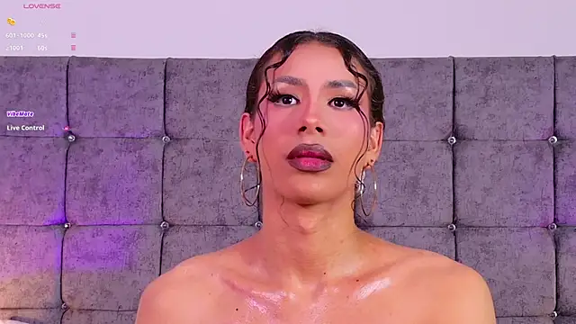 LiaDuquette online show from June 2026 05:45:02 PM