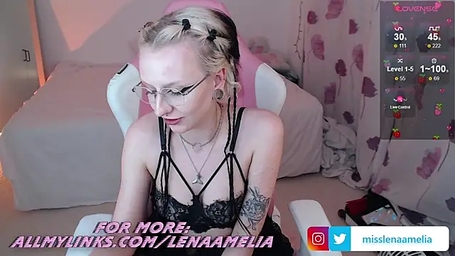 Snapshot of Lenas_Playroom chatting on March 2025 08:48:01 PM Lenas Playroom online show from March 2025 08:48:01 PM