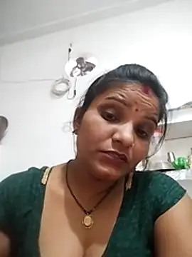 Snapshot of Cut_rani64 chatting on June 2026 01:06:01 PM Cut rani64 online show from June 2026 01:06:01 PM
