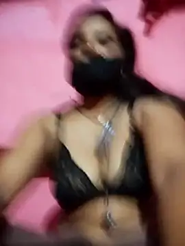 Snapshot of Cut_rani64 chatting on July 2026 11:05:02 PM Cut rani64 online show from July 2026 11:05:02 PM