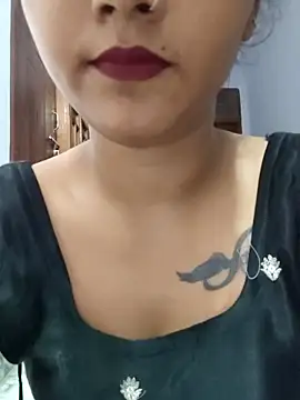Miss-cutee online show from June 2026 07:33:01 PM