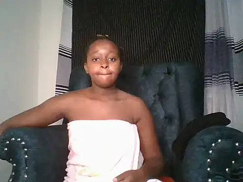 Ellah simone online show from June 2026 11:14:02 PM