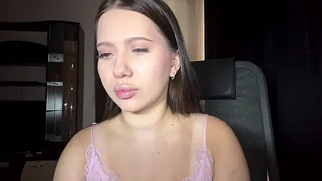 KarlyBiringer online show from June 2026 09:36:01 AM