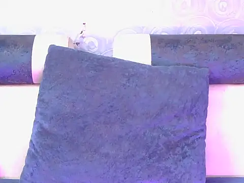 cute-iraa online show from July 2026 05:05:01 AM