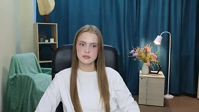 CierraWilkerson online show from June 2026 11:48:02 AM