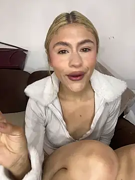 Lia-firee online show from June 2026 03:29:01 PM