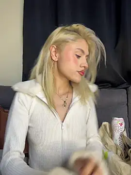 Lia-firee online show from June 2026 03:41:02 AM